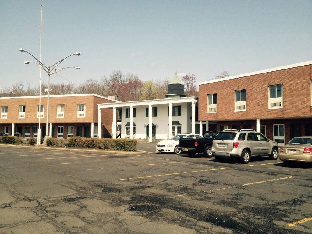 Tappan Zee Hotel West Nyack Екстер'єр фото