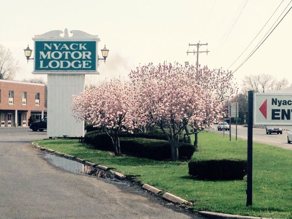 Tappan Zee Hotel West Nyack Екстер'єр фото