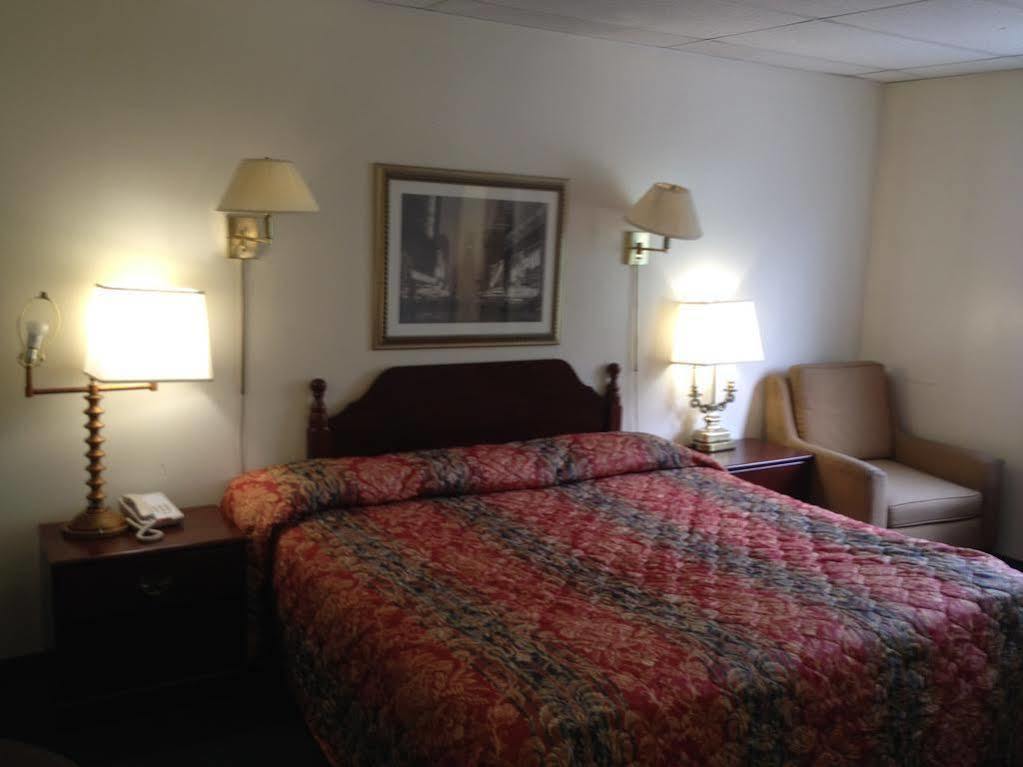 Tappan Zee Hotel West Nyack Екстер'єр фото