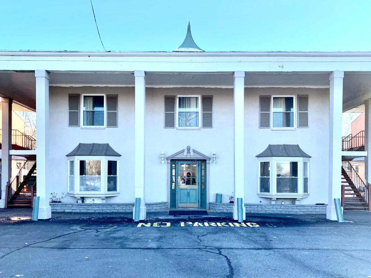 Tappan Zee Hotel West Nyack Екстер'єр фото