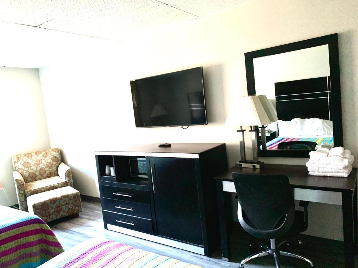 Tappan Zee Hotel West Nyack Екстер'єр фото