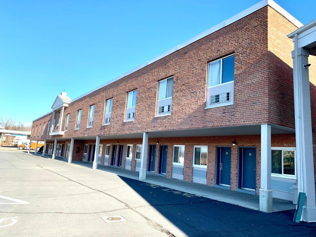 Tappan Zee Hotel West Nyack Екстер'єр фото