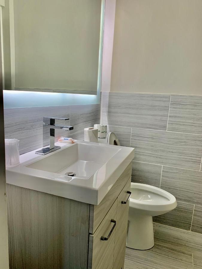 Tappan Zee Hotel West Nyack Екстер'єр фото