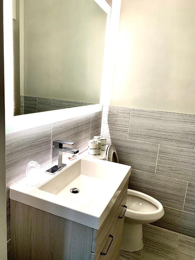 Tappan Zee Hotel West Nyack Екстер'єр фото